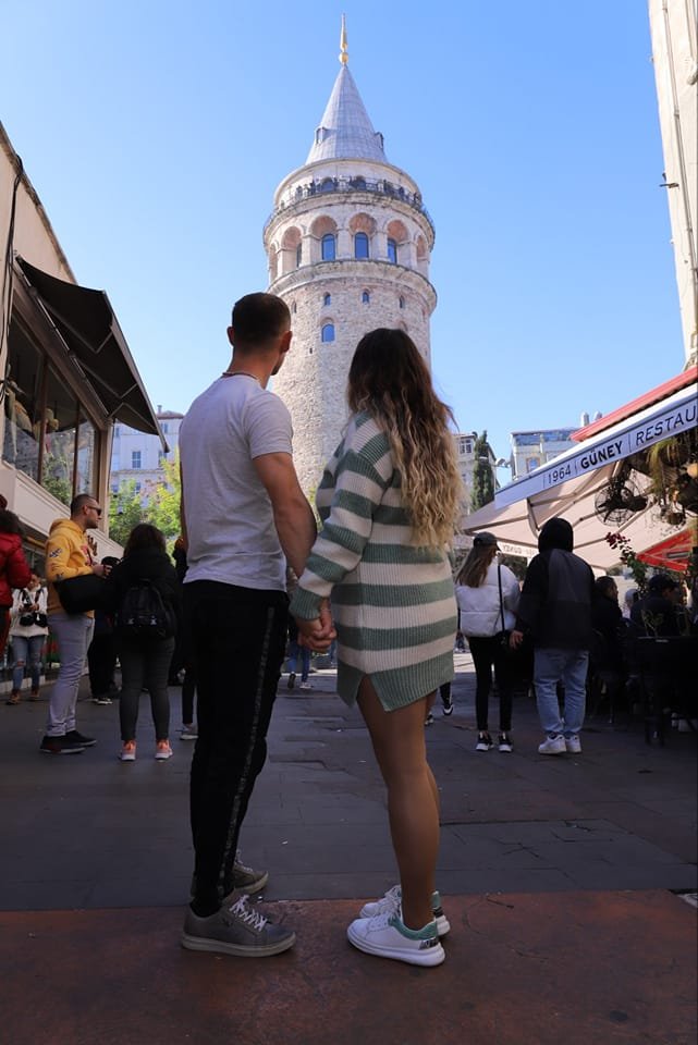 Luljzim Sulejmani με αρραβωνιαστικιά στην Κωνσταντινούπολη