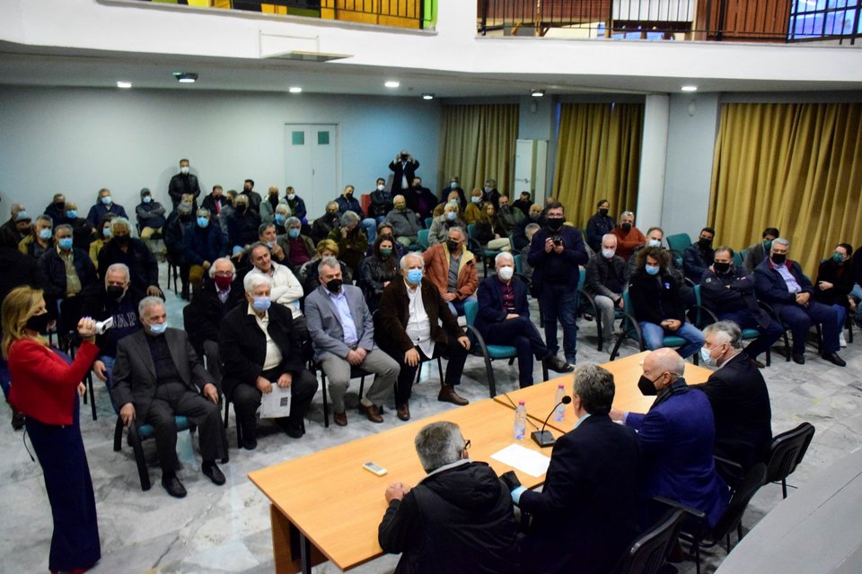 Ο Γιώργος Παπανδρέου σε εκδήλωση υποστηρικτών του στην Αργολίδα - Φωτογραφία: EUROKINISSI /ΒΑΣΙΛΗΣ ΠΑΠΑΔΟΠΟΥΛΟΣ