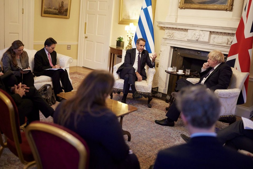 Η συζήτηση του Κυριάκου Μητσοτάκη με τον Μπόρις Τζόνσον στο Λονδίνο