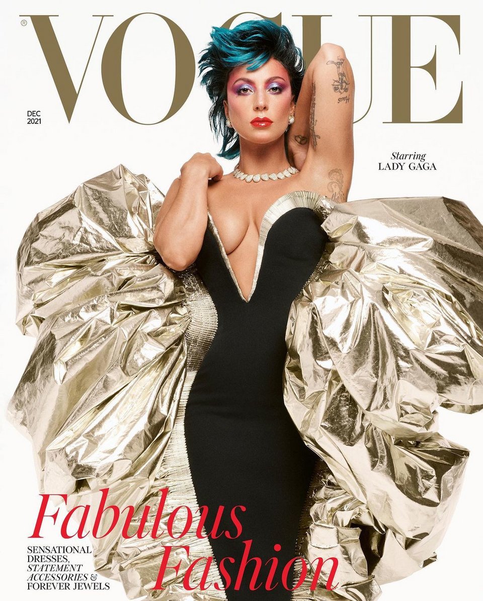 Η Lady Gaga είπε ότι έβαψε τα μαλλιά της μαύρα για να μπορεί να μπορέσει καλύτερα στο ρόλο