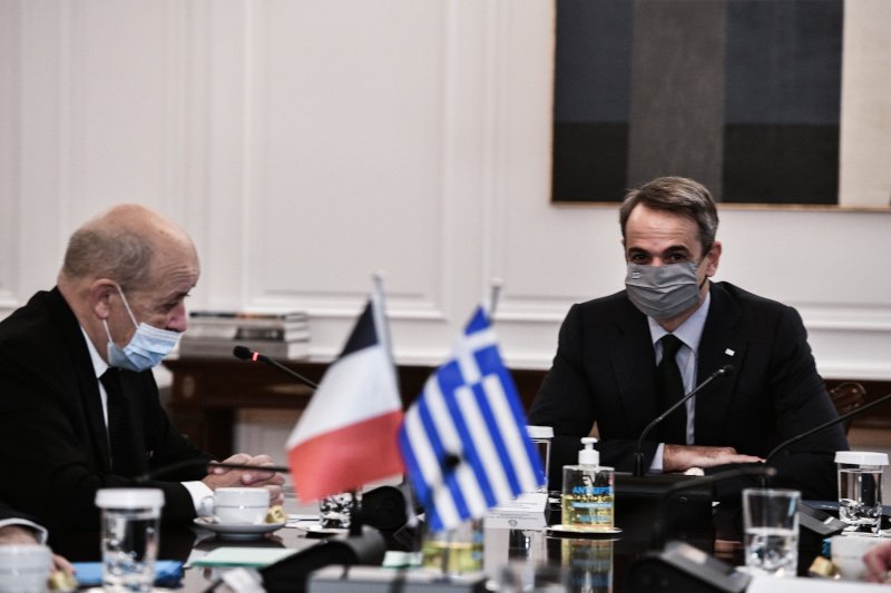 Συνάντηση Γάλλου ΥΠΕΞ με Μητσοτάκη