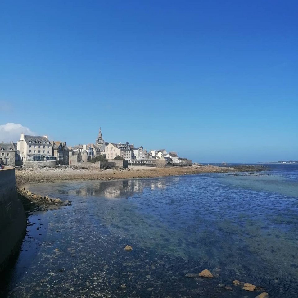 Η πόλη Roscoff στη Βρετάνη της Γαλλίας