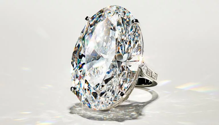Η Tiffany πουλά το πιο ακριβό κόσμημα που φτιάχτηκε στον κόσμο -Ένα κολιέ που γίνεται δαχτυλίδι, αξίας 30 εκατ. | ΖΩΗ | iefimerida.gr