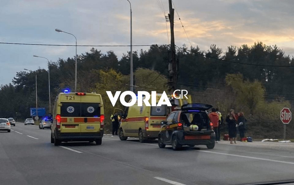 Οι επτά μαθητές μεταφέρθηκαν στο νοσοκομείο με ασθενοφόρα