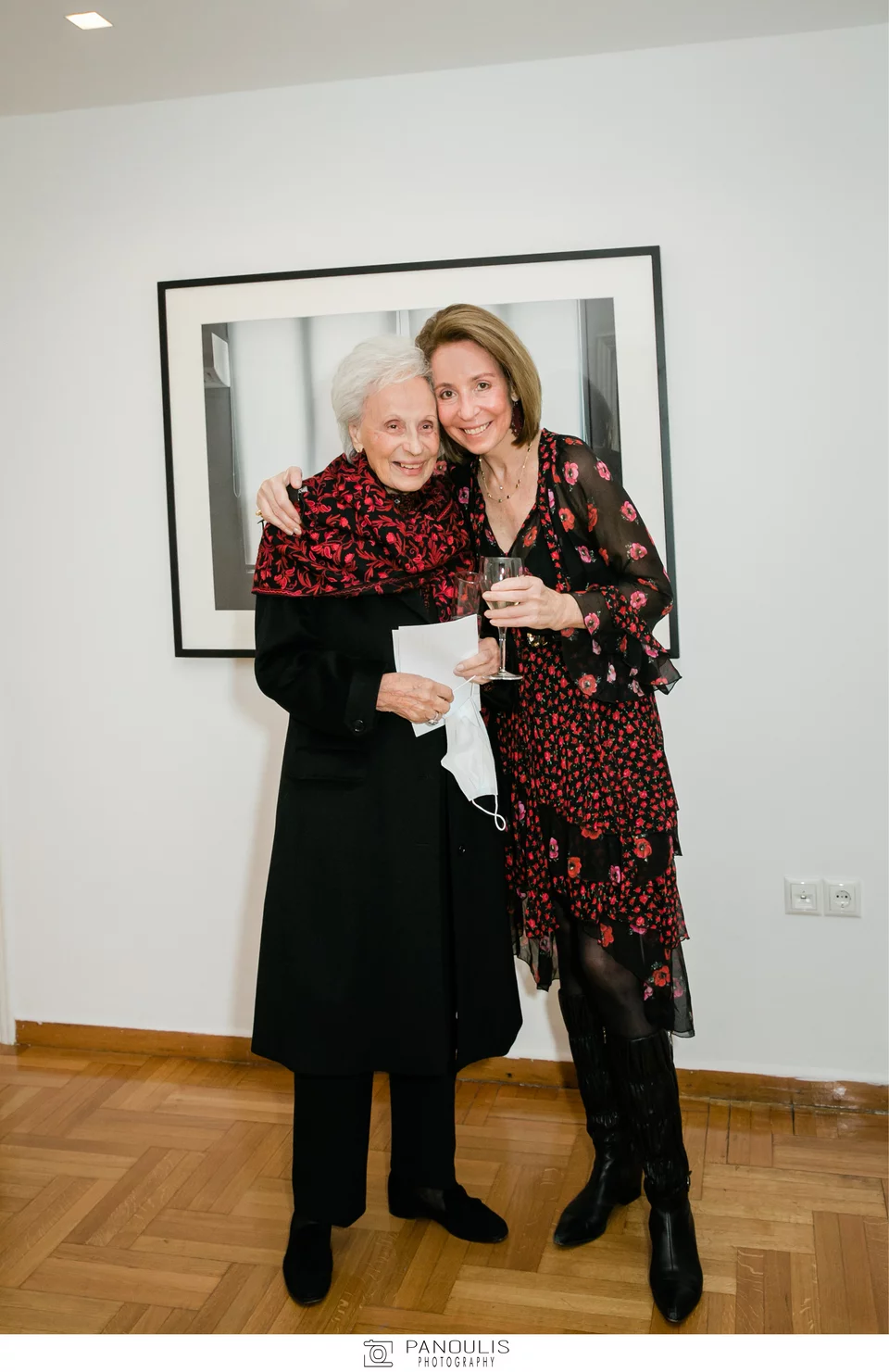 H φωτογράφος Μαργαρίτα Μαυρομιχάλη με την μητέρα της Χριστίνα Μαυρομιχάλη