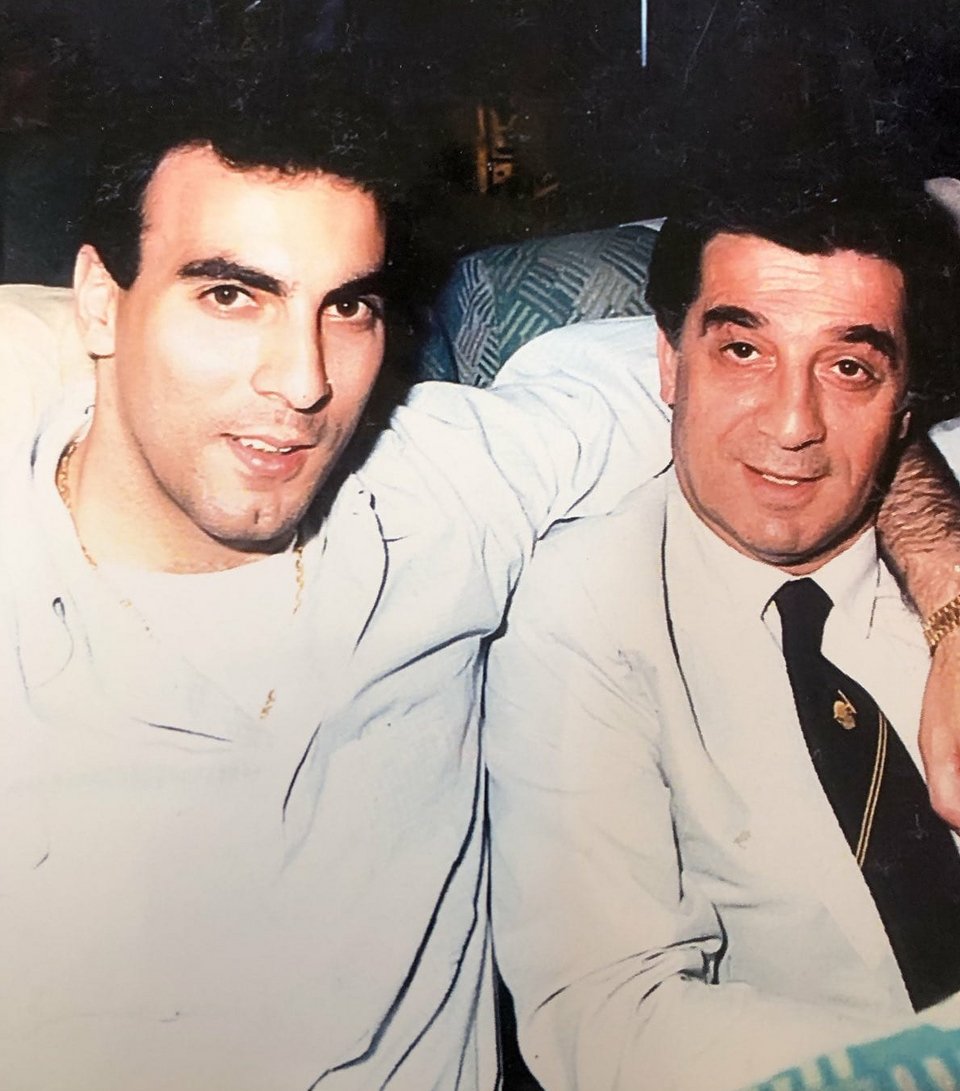 Άγις Κυνηγόπουλος, νικος γκάλης