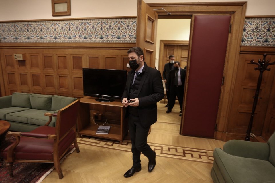 - Ο Νίκος Ανδρουλάκης στο γραφεία του στη Βουλή - Φωτογραφία: ΧΡΗΣΤΟΣ ΜΠΟΝΗΣ//EUROKINISSI