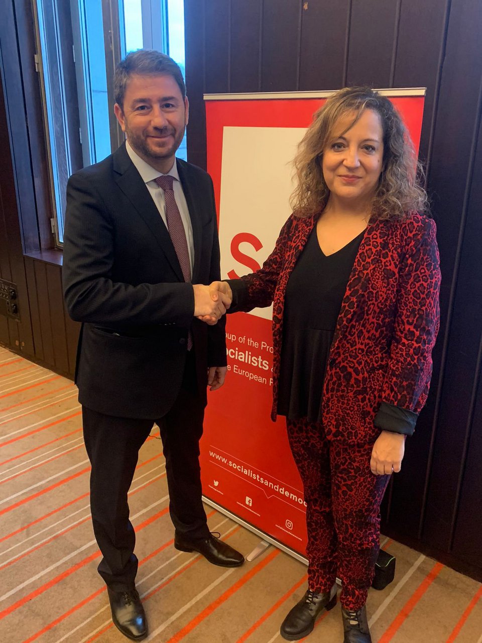 Ο νέος πρόεδρος του ΚΙΝΑΛ με την επικεφαλής της Ομάδας των Σοσιαλιστών και Δημοκρατών