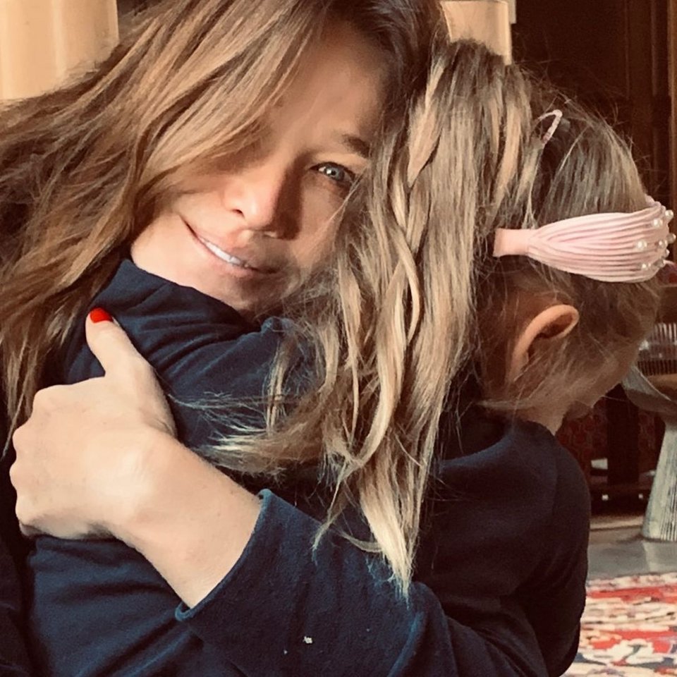 Με την κόρη της Τζούλια/ @carlabruniofficial