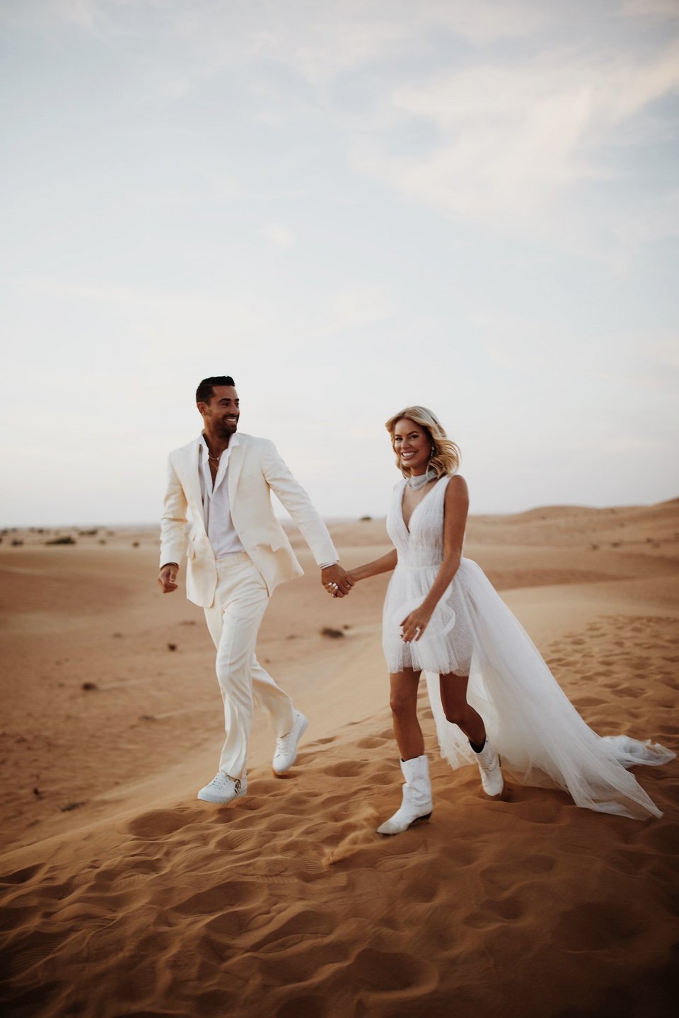 Caroline Stanbury μίνι νυφικό Σήλια Κριθαριώτη