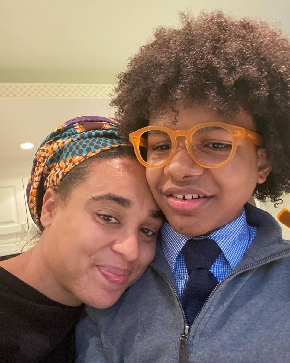 Ο νεαρός Κόρι με τη μητέρα του