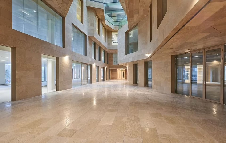 Εικόνα από το εσωτερικό του ουρανοξύστη Valley 