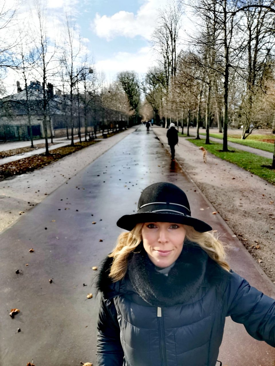 Η Χριστίνα Πουλίτση στο  πάρκο Pepiniere.