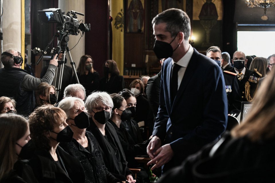 Κάρολος Παπούλιας, εξόδιος ακολουθία, Κώστας Μπακογιάννης