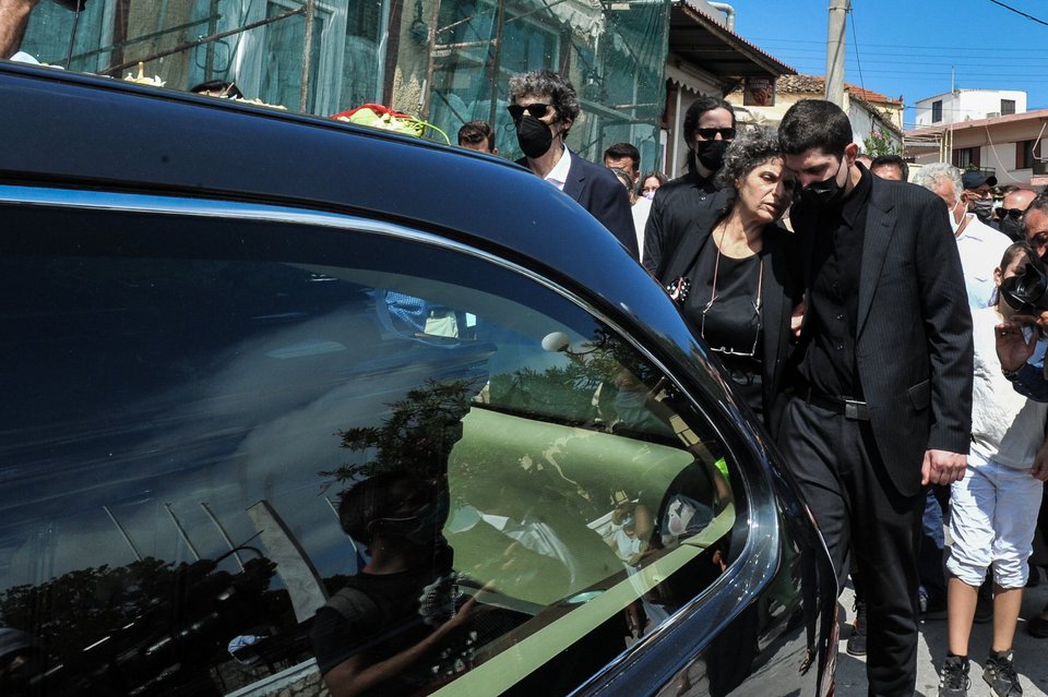 Κηδεία του Μίκη Θεοδωράκη στον Γαλατά Χανίων, Πέμπτη 9 Σεπτεμβρίου 2021. (EUROKINISSI/ ΓΙΩΤΑΣ ΚΟΡΜΠΑΚΗ)