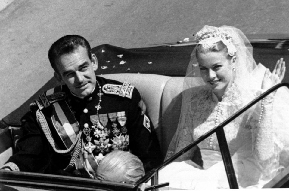 Η σταρ του Χόλιγουντ Γκρέις Κέλι με τον πρίγκιπα Ρενιέ Γ' του Μονακό