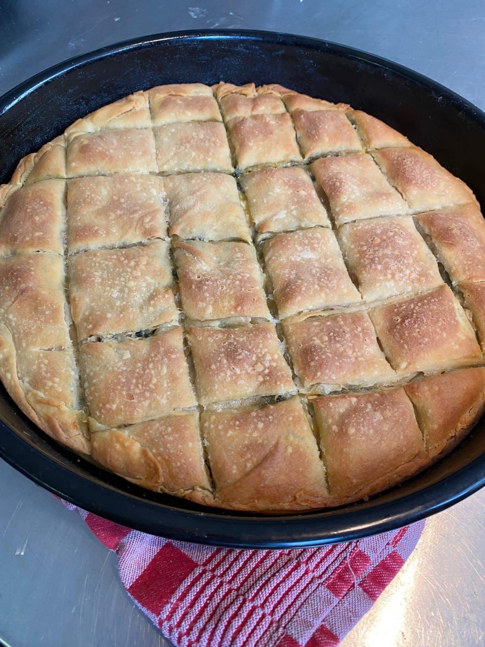 Παραδοσιακή ελληνική πίτα