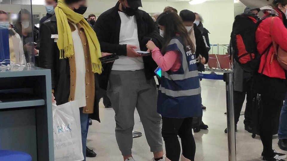 έλεγχοι σε αφίξεις πτήσεων στο ελ βενιζέλος