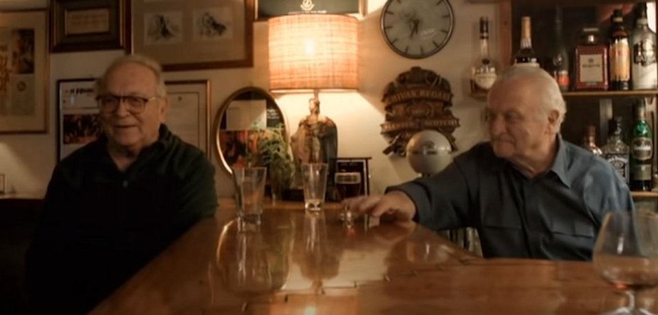 Ο Θεόδωρος και ο Λύσανδρος Παπαθεοδώρου στο Au Revoir