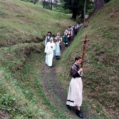 Στιγμιότυπο από το πνευματικό προσκύνημα με τίτλο «Roumagie»