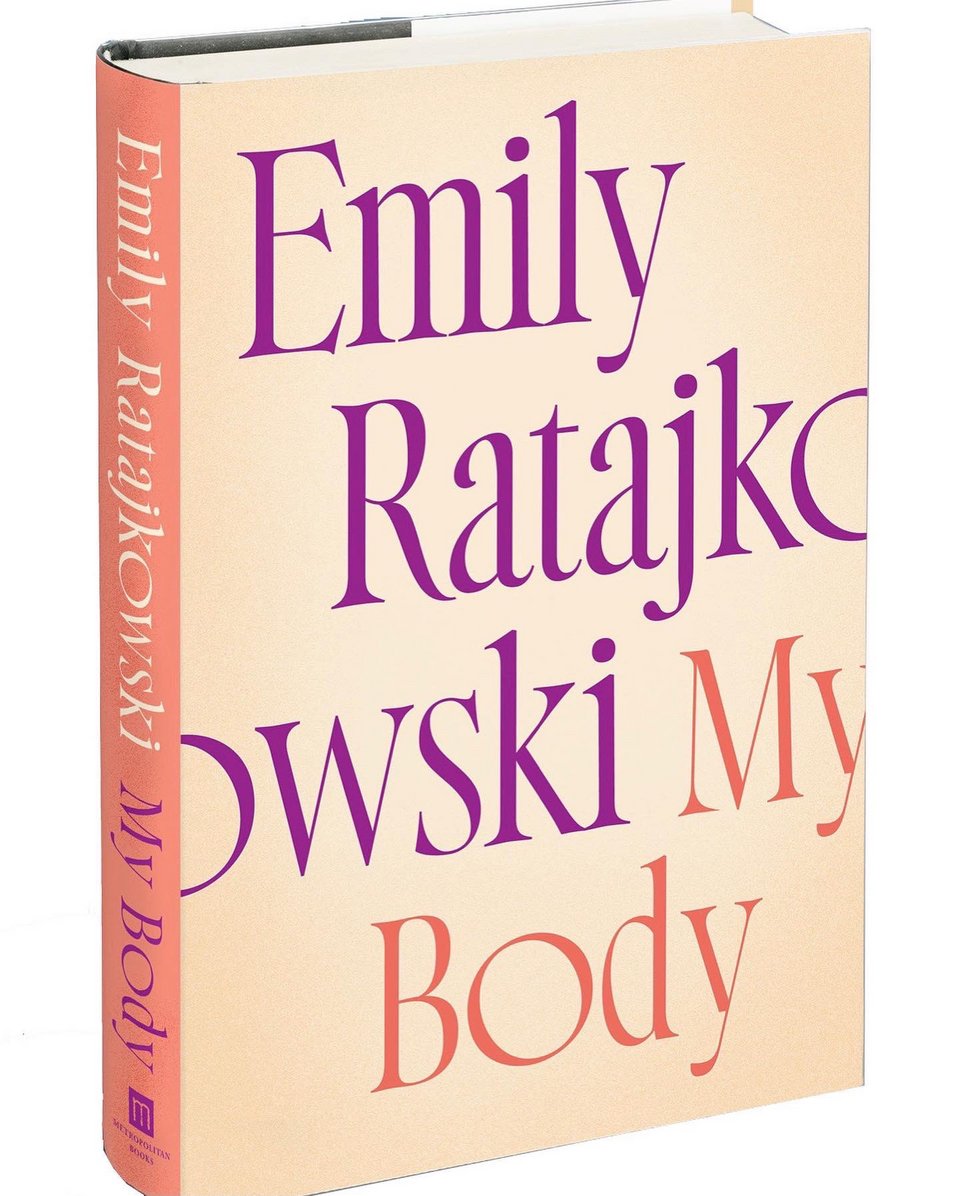 H Έμιλι Ρατακόφσκι αγνώριστη: Με αξύριστη μασχάλη, ημίγυμνη, έγραψε βιβλίο  ενάντια στον καπιταλισμό! | ΖΩΗ | iefimerida.gr