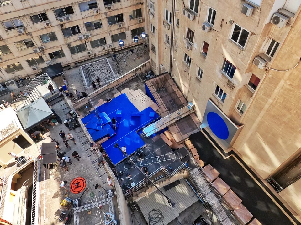 https://www.iefimerida.gr/sites/default/files/styles/in_article/public/article-images/2022-01/athina-girismata-skiniko-amazon-prime.jpeg.webp?itok=fNJ7tN-q