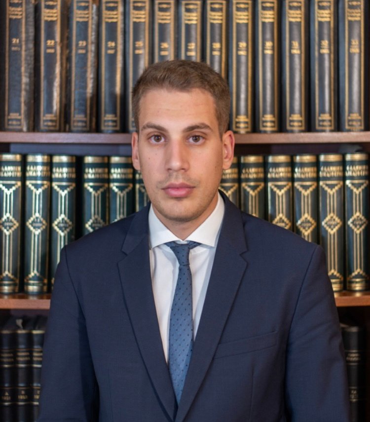 O συνήγορος υπεράσπισης των κατηγορούμενων, Δημήτρης Ζορμπάς