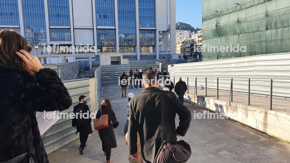 Ειρηνοδικείο εκκένωση