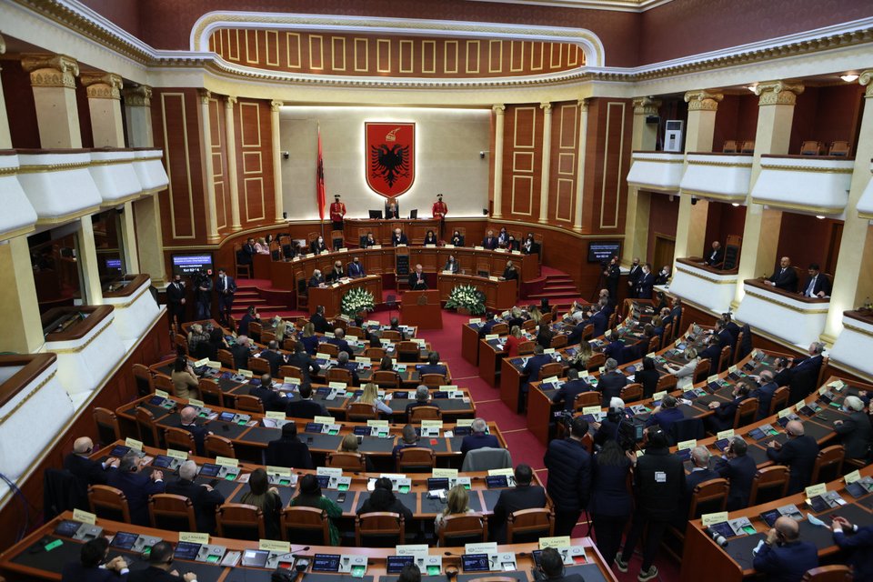 Ομιλία του Ερντογάν στο Αλβανικό Κοινοβούλιο / Φωτογραφία: AP Photo/Franc Zhurda