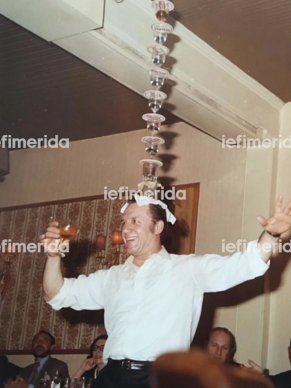 Ο Γιώργος Καραγιώργης σε στιγμές κεφιού