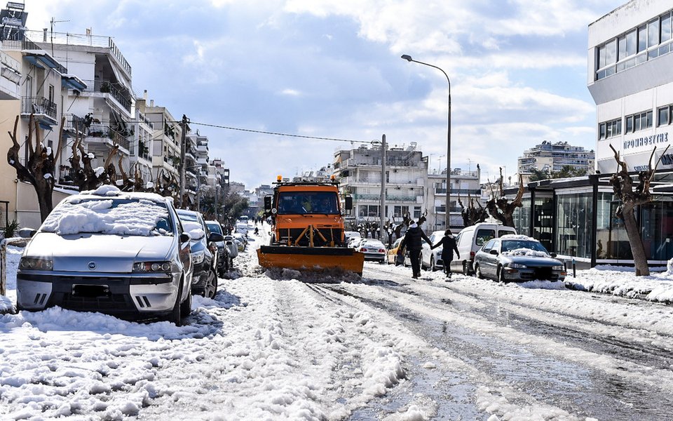 Ευρεία επιχείρηση του Δήμου Αθηναίων για την αποκατάσταση των προβλημάτων από την κακοκαιρία