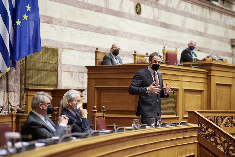 πρωθυπουργός κατά την παρέμβασή του στη Βουλή