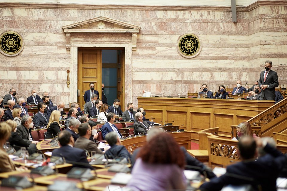 πρωθυπουργός κατά την παρέμβασή του στη Βουλή