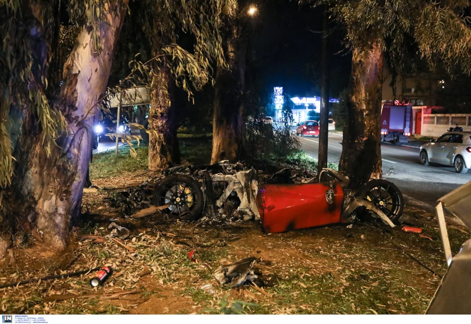 τροχαίο με Ferrari στη Βούλα