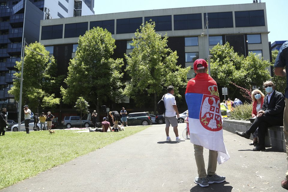 Το ξενοδοχείο καραντίνας όπου διέμενε ο Νόβακ Τζόκοβιτς στην Μελβούρνη