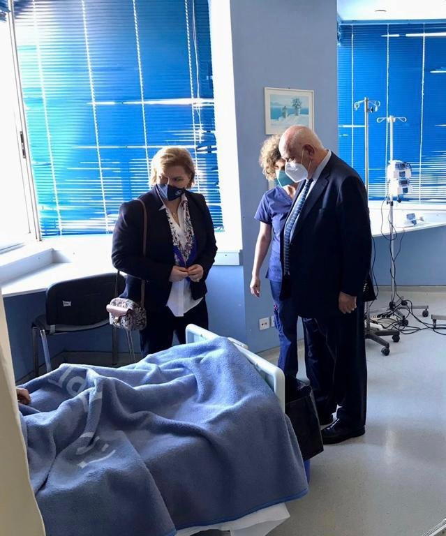 περιοδεία της αναπληρώτριας υπουργού Υγείας Μίνας Γκάγκα στην Πάτρα