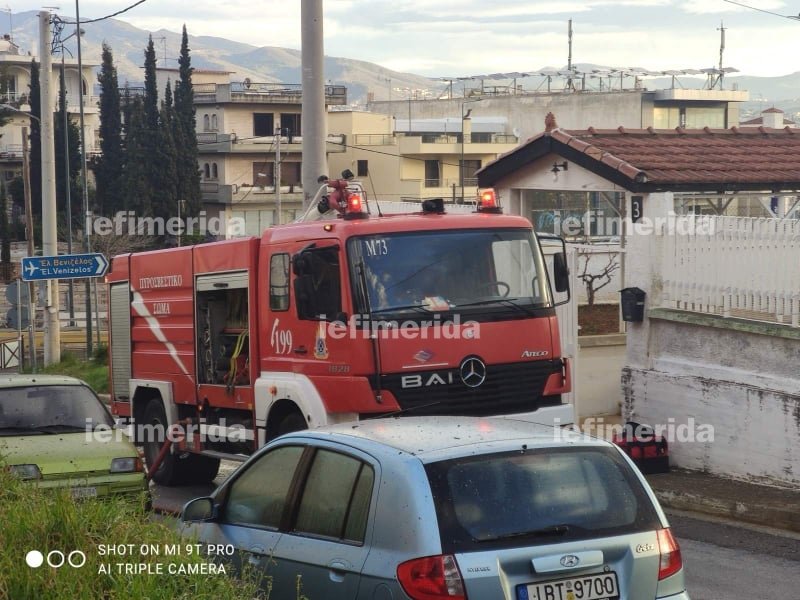 Φωτιά σε εγκαταλειμμένο σπίτι στην Αγία Παρασκευή