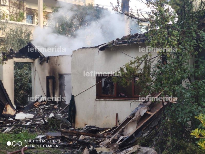 Φωτιά σε εγκαταλειμμένο σπίτι στην Αγία Παρασκευή
