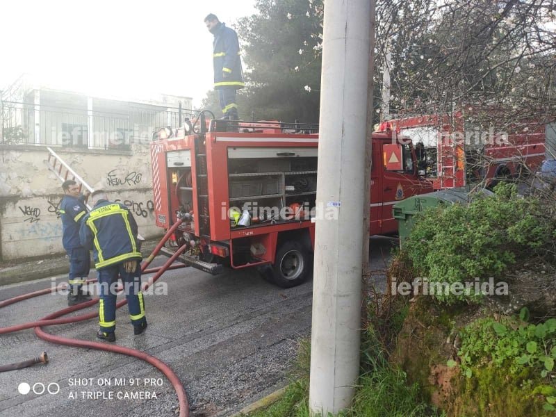 Φωτιά σε εγκαταλειμμένο σπίτι στην Αγία Παρασκευή