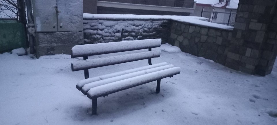 χιόνια στα ορεινά της Λάρισας