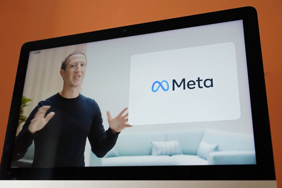 Ο Ζάκερμπεργκ ανακοινώνει το rebranding