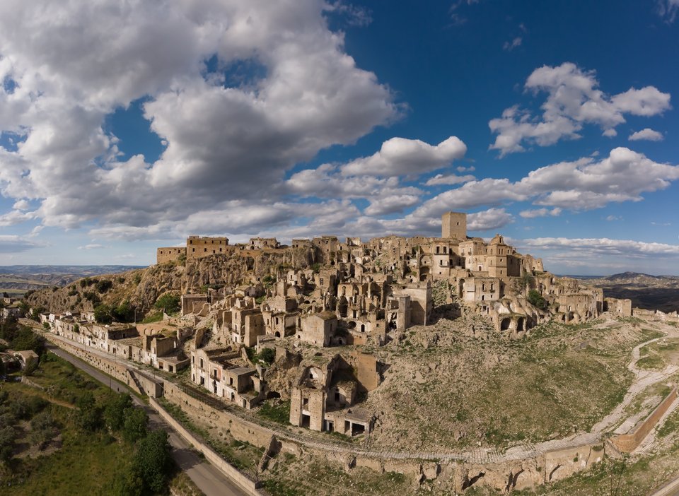 Το Craco είναι μια πόλη-φάντασμα από τα τέλη του 20ου αιώνα