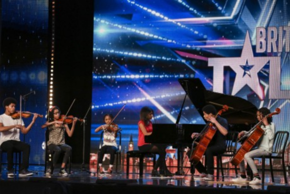 Ι Ισάτα Κάνε Μέισον και τ΄αδέλφια της σε παλαιότερή τους εμφάνιση στο «Βρετανία έχεις ταλέντο»