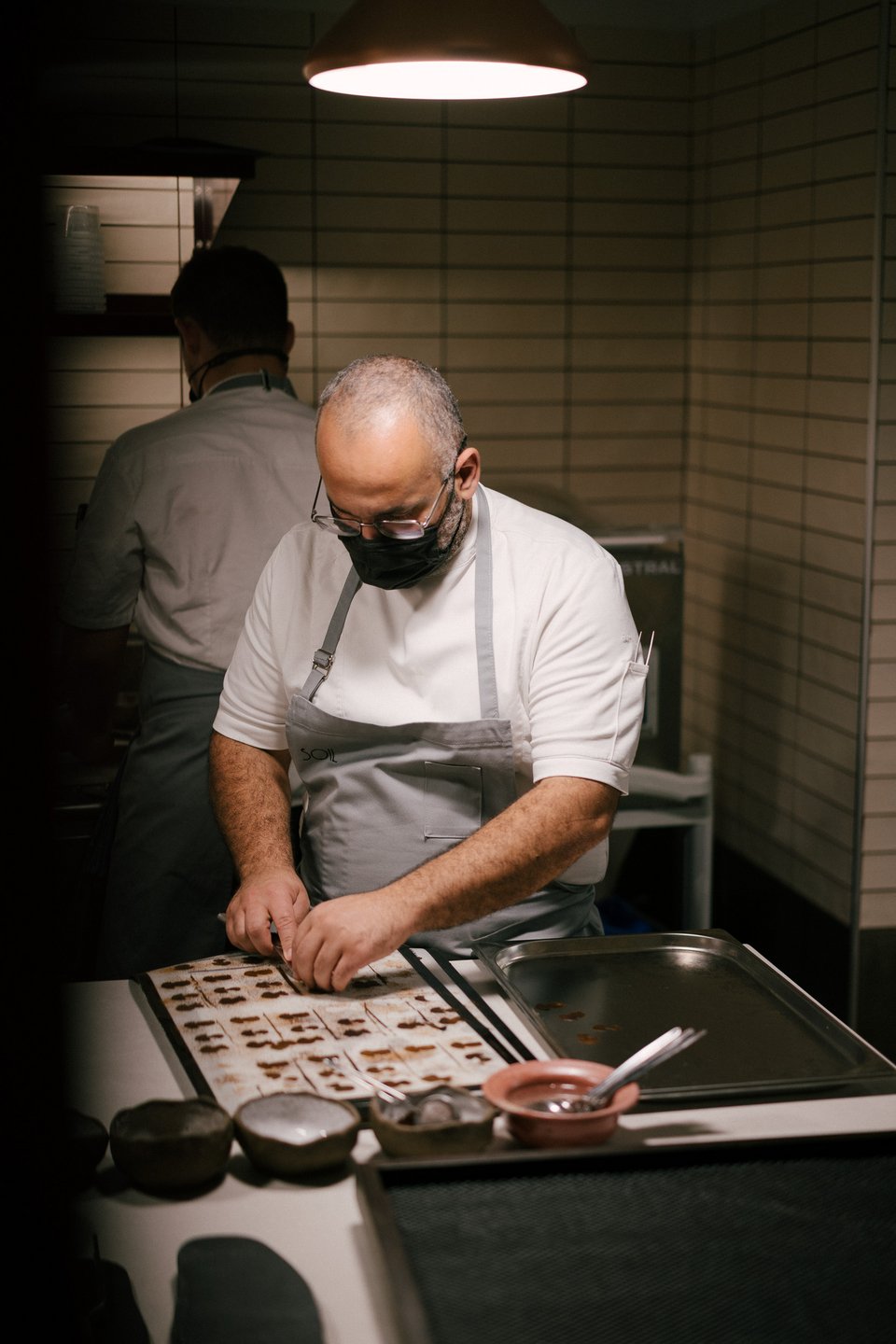 O σεφ του farm-to-table εστιατορίου Soil Τάσος Μαντής - Courtesy of Soil Restaurant