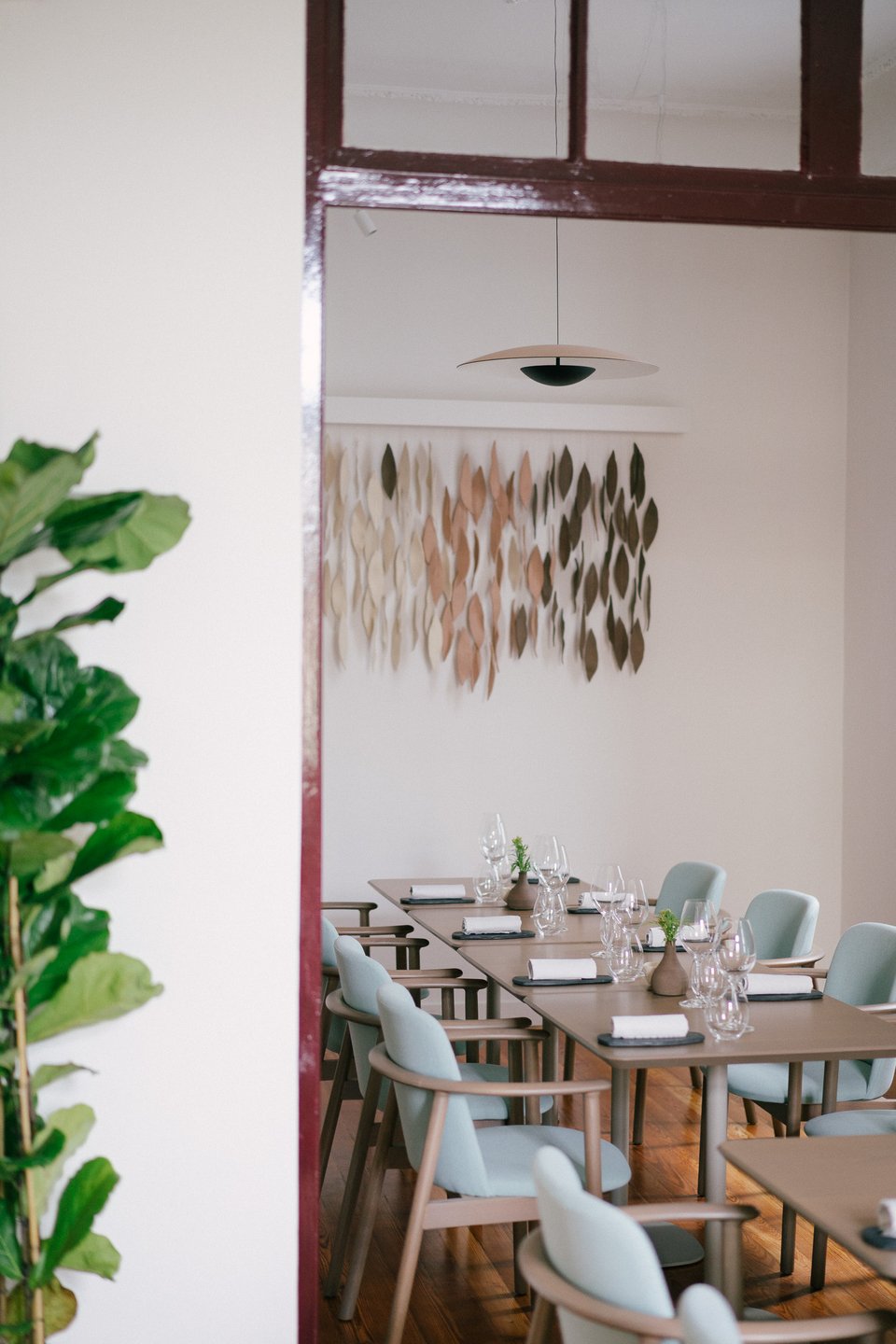 Όλα τα παλιά δομικά στοιχεία του νεοκλασικού σπιτιού έχουν διατηρηθεί στο εστιατόριο Soil  - Φωτογραφία: Yiamouris Studio