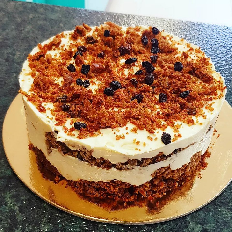 Carrot cake με ζάχαρη καρύδας.