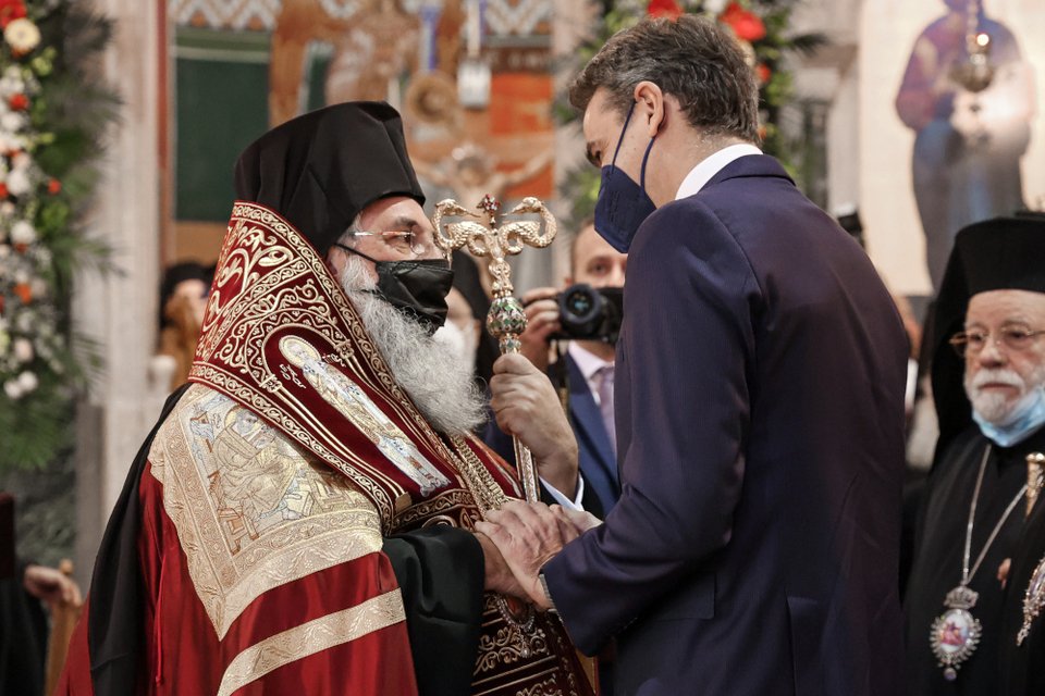 Ο αρχιεπίσκοπος Κρήτης και ο πρωθυπουργός Κυριάκος Μητσοτάκης / EUROKINISSI ΣΤΕΦΑΝΟΣ ΡΑΠΑΝΗΣ