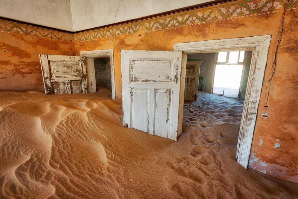 Το Kolmanskop στη Ναμίμπια ήταν μια από τις πλουσιότερες πόλεις της Αφρικής χρόνια πριν εγκαταλειφθεί.
