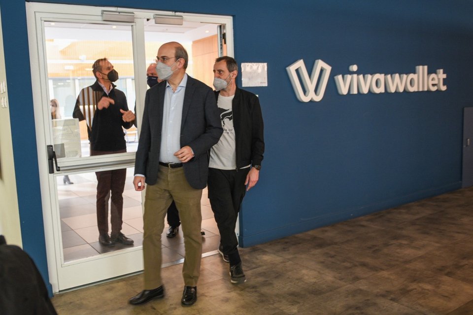 Επίσκεψη του Κωστή Χατζηδάκη στη Viva Wallet