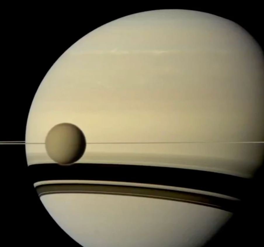 Ο μεγαλύτερος δορυφόρος του Κρόνου, ο Τιτάνας